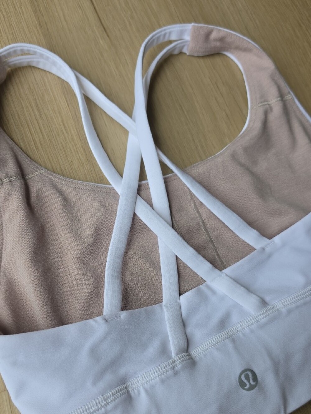 lululemon athletica White & Blush Strappy Crossback Sports Bra - Picture 3 of 5